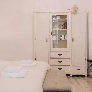 https://wenceslas-square-main-station-new-studio.praguehotelsweb.com